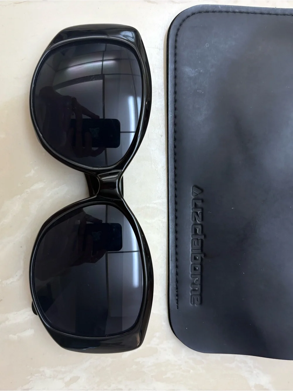 Liz Claiborne Black Oversized Cat-Eye Sunglasses with Case